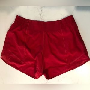 Lululemon Dark Red 10T Hotty Hot High-Rise Lined Short 4" running large pocket